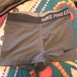 Gray Nike pro spandex